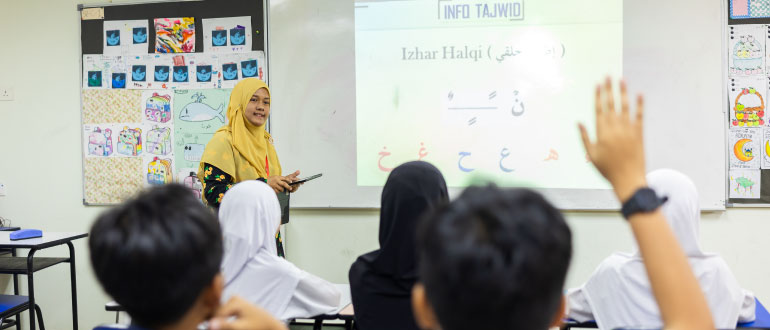 REAL-ShahAlam-Arabic_Room